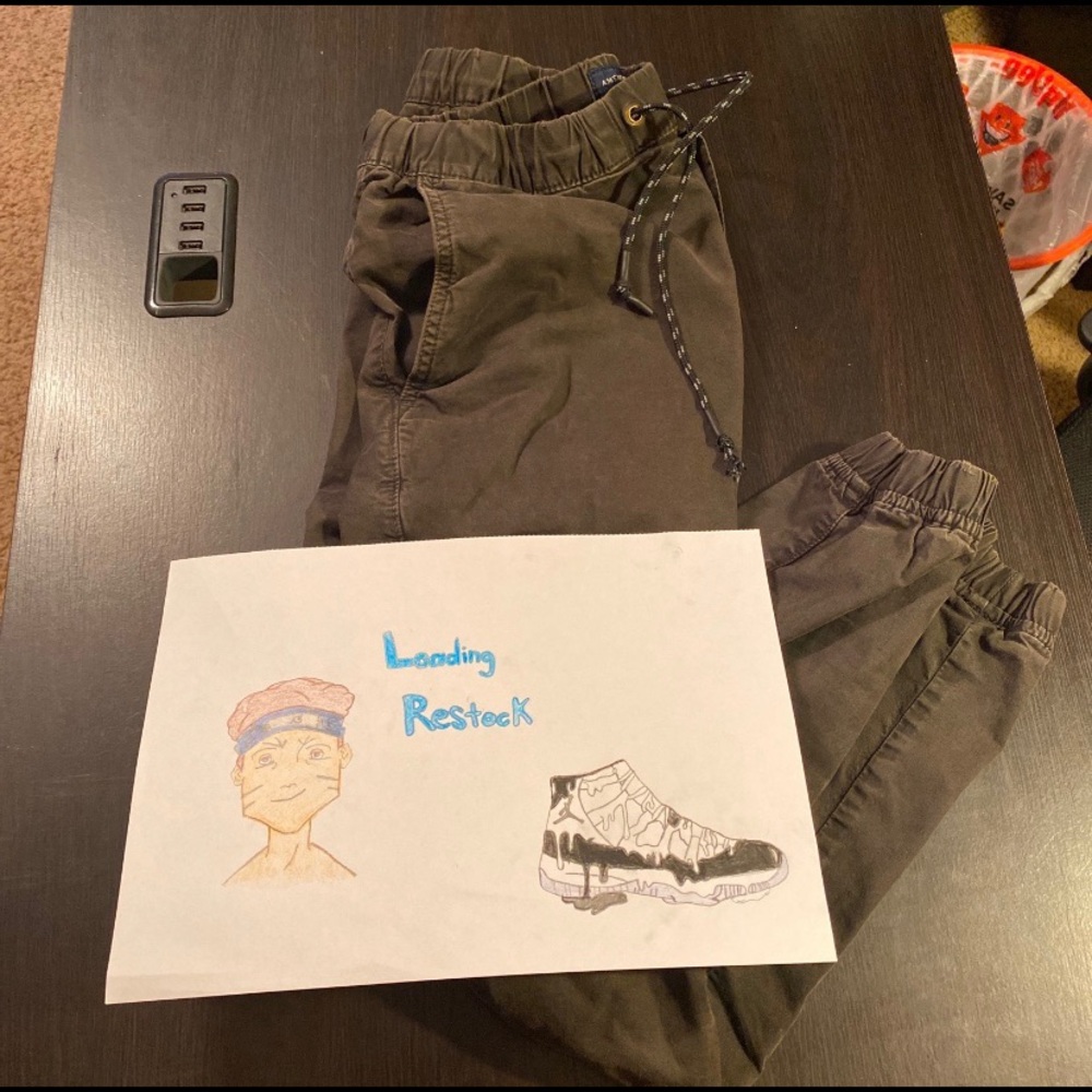American Eagle Joggers